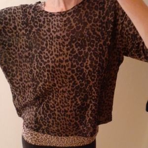 Leopard print top